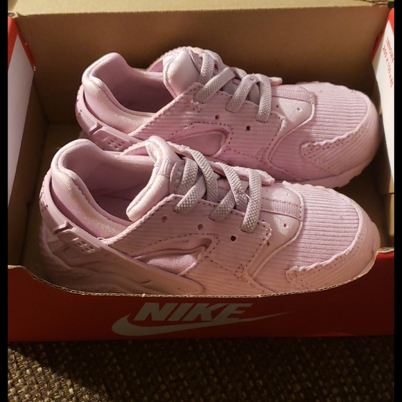COPY - Nike Huarache 9c